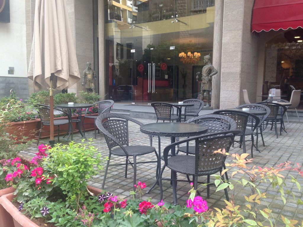 Midtown Hotel & Suites Beirut Esterno foto