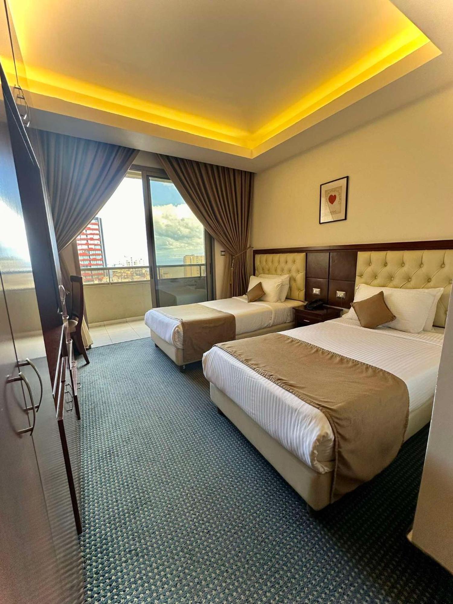Midtown Hotel & Suites Beirut Esterno foto