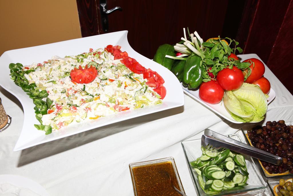 Midtown Hotel & Suites Beirut Esterno foto