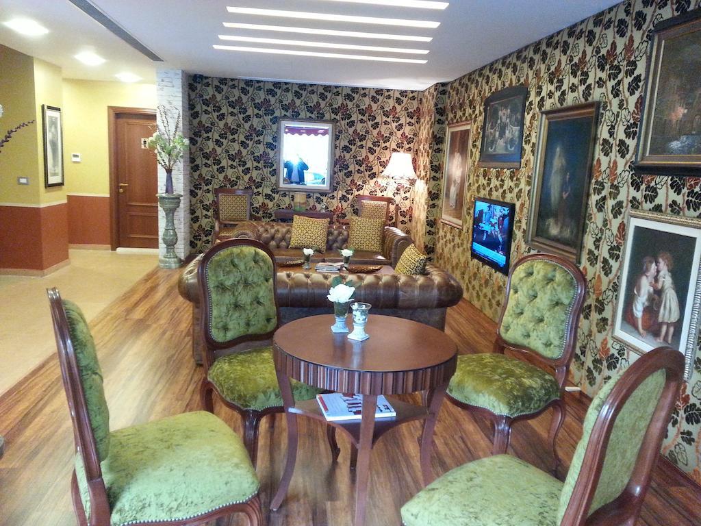 Midtown Hotel & Suites Beirut Esterno foto