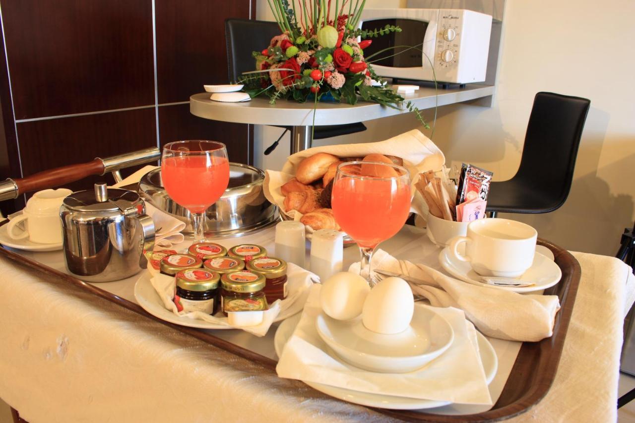 Midtown Hotel & Suites Beirut Esterno foto